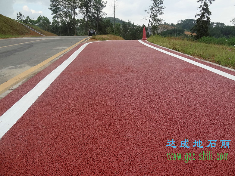 環(huán)保透水地坪