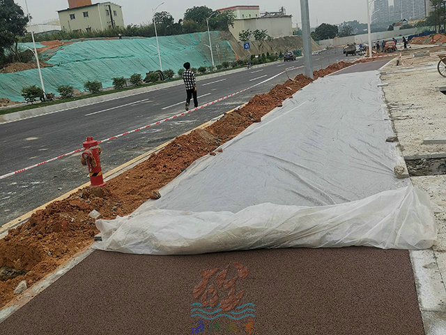 番禺金光西大道透水地坪項目