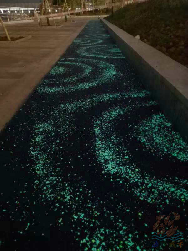 熒光石路面